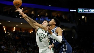 Grayson Allen’s Hot Shooting Starts Lifts Milwaukee Over Dallas