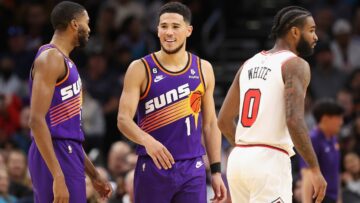 Devin Booker Receives MVP Chants After Monster 51-Point Outing