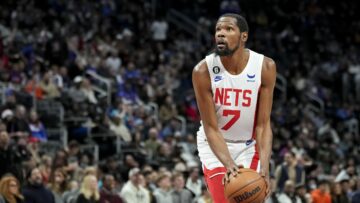 How Kevin Durant Elevates His Game by Studying Coverages