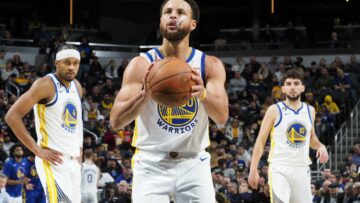 REPORT: Stephen Curry Expected to Miss ‘A Few Weeks’ Due