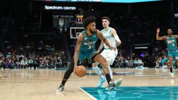 REPORT: Marvin Bagley Out Indefinitely After Suffering a Right-Hand Injury