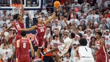 Alabama is undefeated in SEC play after road win at