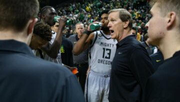 Oregon coach Dana Altman blasts fan support of Ducks after