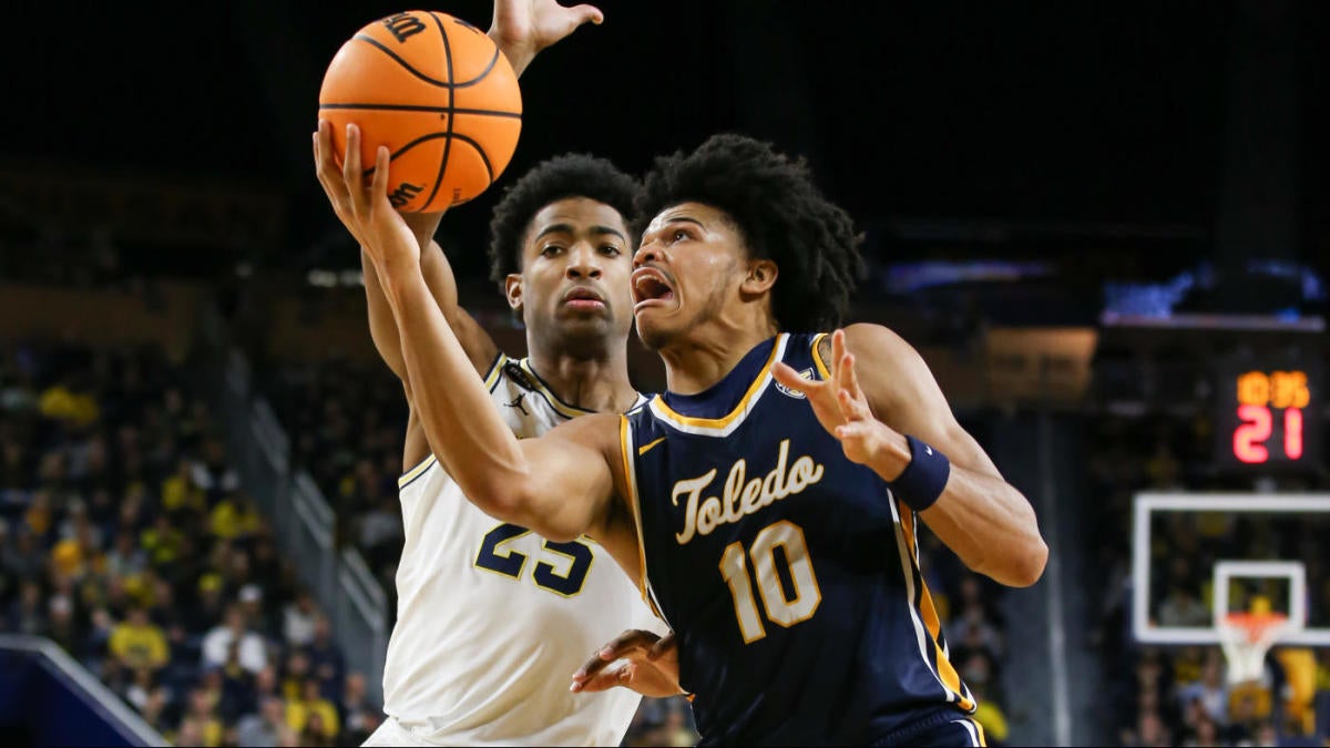 College basketball top 50 transfer portal rankings: Baylor lands Toledo's RayJ Dennis, MAC Player of the Year