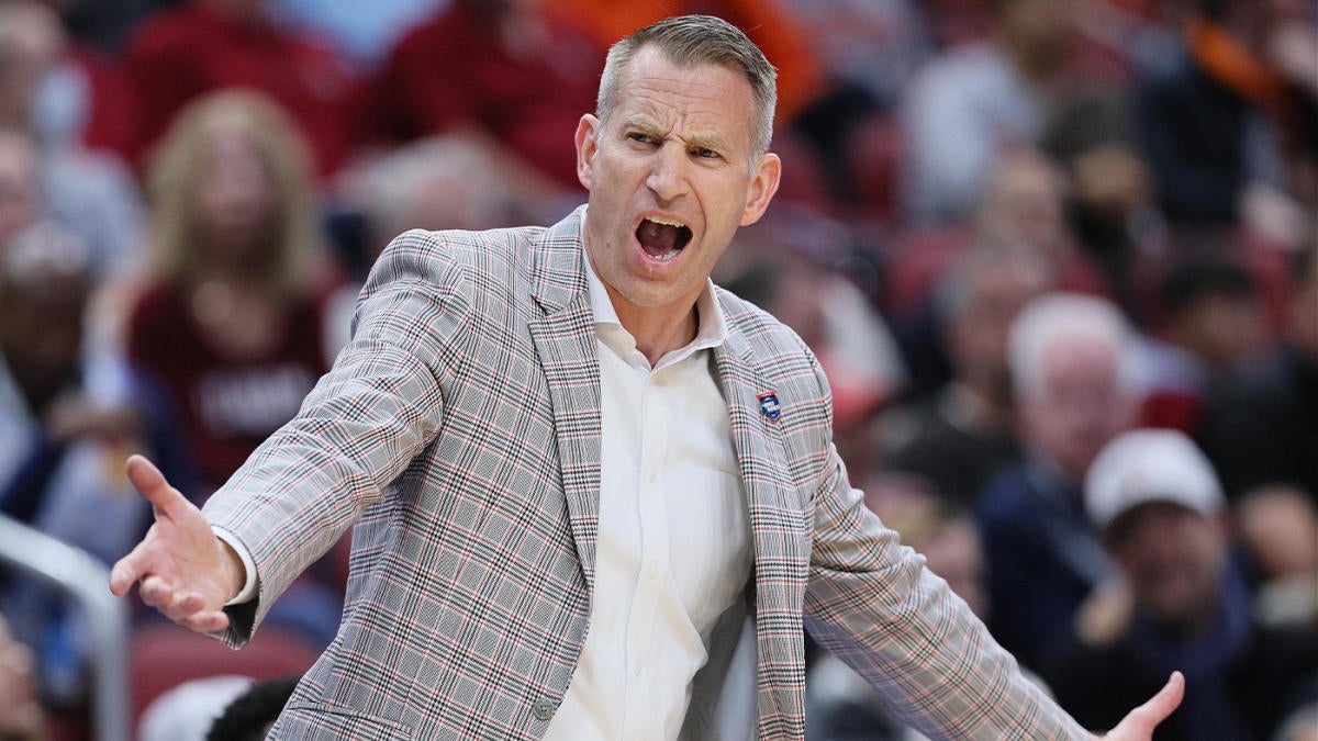 Alabama coach Nate Oats clarifies SEC Media Day remark, says it's 'all love' for former G Jahvon Quinerly