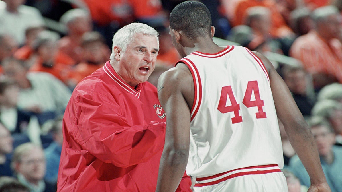 Bob Knight dies at 83: Legendary Indiana basketball coach guided Hoosiers to three national championships