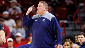 Old Dominion coach Jeff Jones retiring after decades-long career including