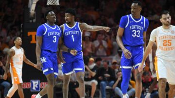 College basketball rankings: Kentucky jumps into top 10 of final