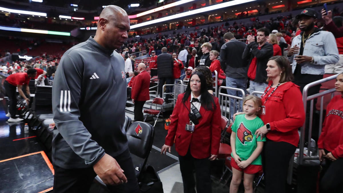 Louisville to fire Kenny Payne: Cardinals coach will be dismissed after two infamous under-performing seasons