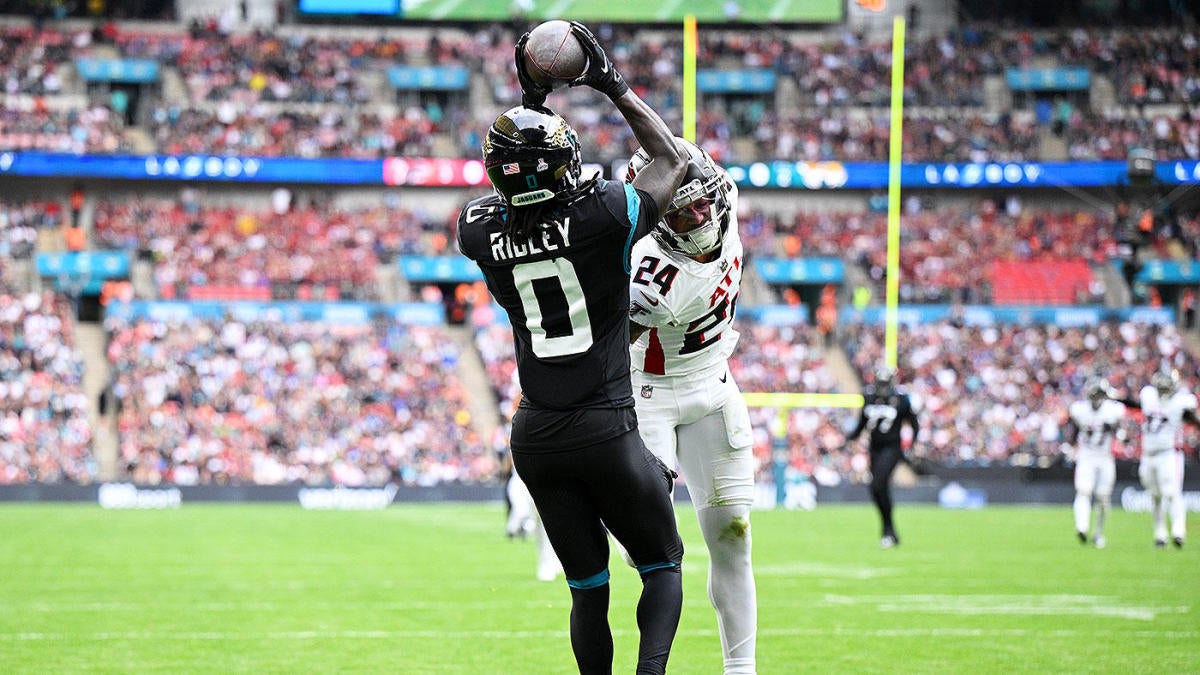 Titans swoop in to sign Calvin Ridley; Kansas suffers another bad loss